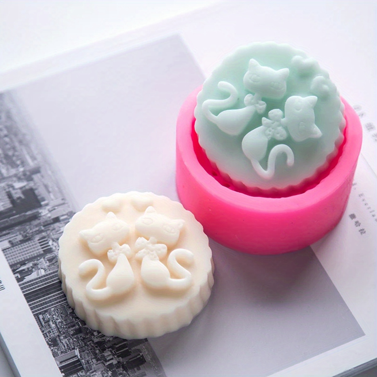 Candle Making Wax Melter - 1ピースシリコン製猫型石鹸型 - 丸型DIYキャンドル作成型、手作り石鹸、石膏工芸品、キャンドルワックス用 - かわいい動物型B