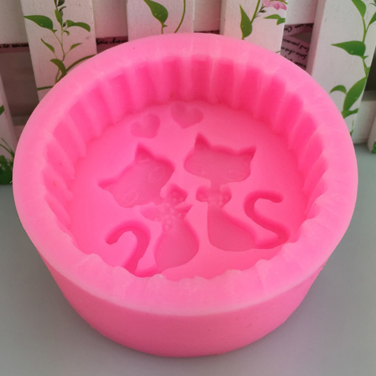 1ピースシリコン製猫型石鹸型 - 丸型DIYキャンドル作成型 - Candle Making Wax Melter のレビューと価格